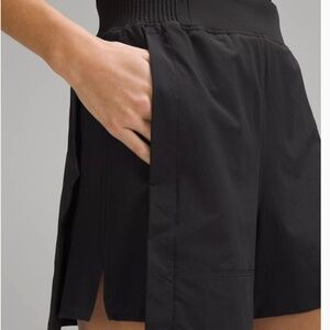 LULULEMON High-Rise Short 4"